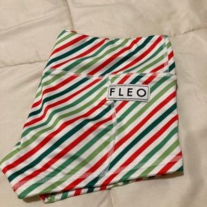 Flow LRC Christmas shorts medium